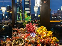 -雍容荟帝王蟹活龙虾展台自助(IFS黑金店)