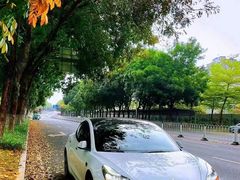 -TESLA 特斯拉(上海太古汇体验店)