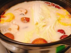 -汤城小厨•粤菜•靓汤(金宝街店)