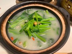 煲淋春菜-原味田园·客家菜·土窑鸡(中航城君尚购物中心店)