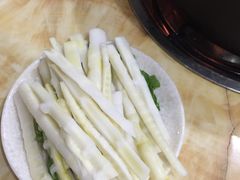 -灌县老妈砂锅串串香(万科红生活广场店)