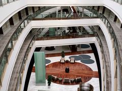 -上海滴水湖皇冠假日酒店