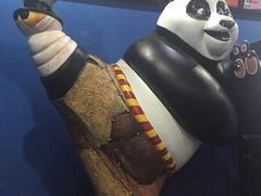 -和平影视娱乐城