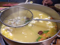 牛骨清汤锅-领鲜潮牛鲜牛羊肉火锅(宏昌店)