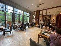 -黔蘑菇四季餐厅(观山湖店)