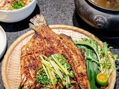 傣味香茅草烤鲈鱼-云海肴(星耀樟宜店)