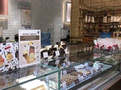 面包甜点陈列柜-VENCHI 闻绮(北京国贸商城店)