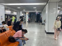 -常熟路(地铁站)