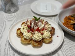 鲜奶油草莓华夫-娜娜家•Nana's restaurant(国金汇店)