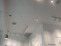 -焙丽拾光(麦凯乐直营店)