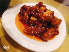 菠萝咕咾肉-小桥衢州人家·海鲜烧烤·盱眙龙虾(万达水街店)