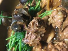 -食爺炭炉鸡煲·烧烤