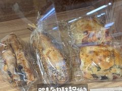 -沁屋面包店(人民东路店)