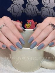 -花岐款式专研健康美甲沙龙