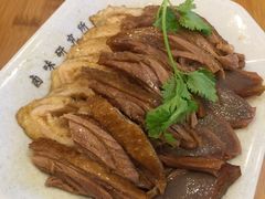 -狮头牌卤味研究所·卤味饭(花城汇南区店)