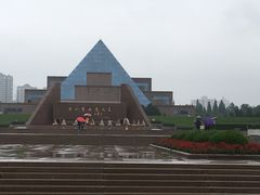 -上海市龙华烈士陵园