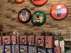 -玩坞轰趴馆·户外团建聚会主题生日派对馆(世豪广场店)