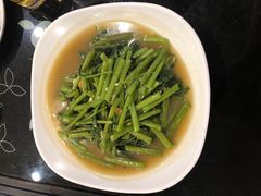 -J Daeng Seafood