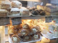 -白玉兰食品甜凤店(合生汇店)