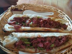 -秦小龙驴肉火烧馆