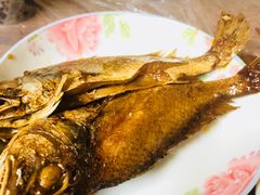 黄鱼-蓝精灵饺子店