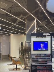 -PE SALON 