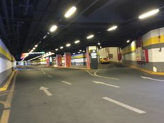 -苏州中心-停车场