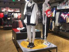 -NIKE品牌体验店(北京蓝色港湾店)