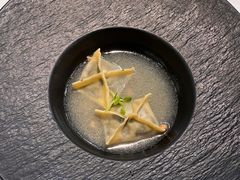 -华凌牛庄西餐厅(乌鲁木齐华凌美爵大饭店)