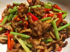 芹菜炒腊肠-大碗厨(东风路店)