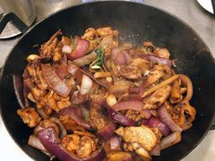 -胡须佬鸡煲四季火锅店(石厦西村直营店)