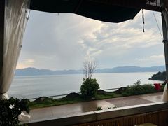 -湖景渔湾