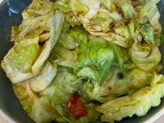 蒜香干椒炒手撕包菜-港丽餐厅(高德置地店)