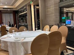 -品悦酒店(三林古镇店)