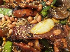 -愉肴麻辣香锅(中山路店)