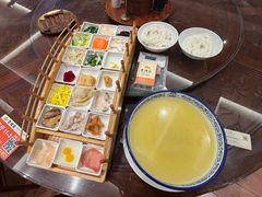-香麒园·过桥米线·南湖雅宴
