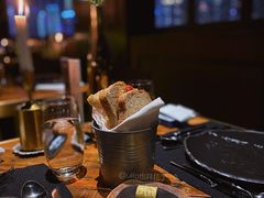 餐前包-AZUL by FUEL蓝色·法式酒馆(琶醍店)