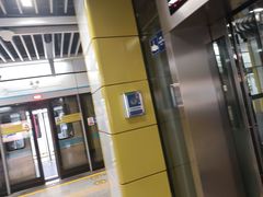 -石厦(地铁站)