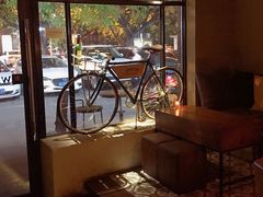 -Whisper Bar 
