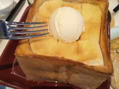 -港丽餐厅(高德置地店)