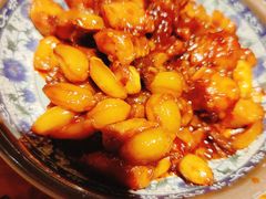 宫爆鸡丁-老外婆本帮面(塔城路店)
