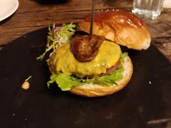 -HIGH FIVE哈福手工汉堡(桂林路店)