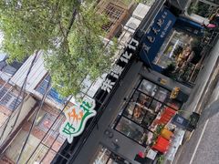 -溪岸路花鸟市场