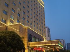 -山明水秀大饭店