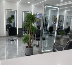-Coo Hair salon
