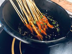 -虾弄弄海派小龙虾·牛羊蝎子火锅