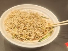 -肥肥虾庄·金牌油焖大虾(汉口城市广场店)
