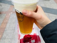 -85度C(生甜甜圈研究工坊·上海平凉店)