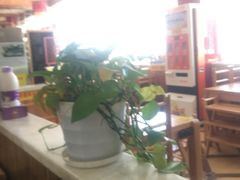 -袁记串串香(泉水轻轨站店)