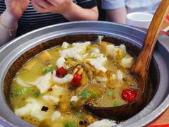 -周鱼小馆石锅酸菜鱼(活力汇店)